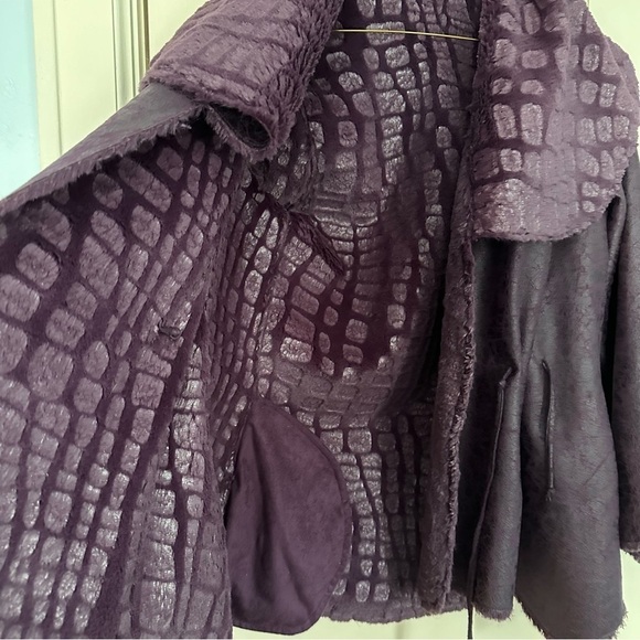 Chi by Falchi Poncho Cape Coat Purple Animal Print Fairy Bell Sleeves Size XS - Picture 6 of 10